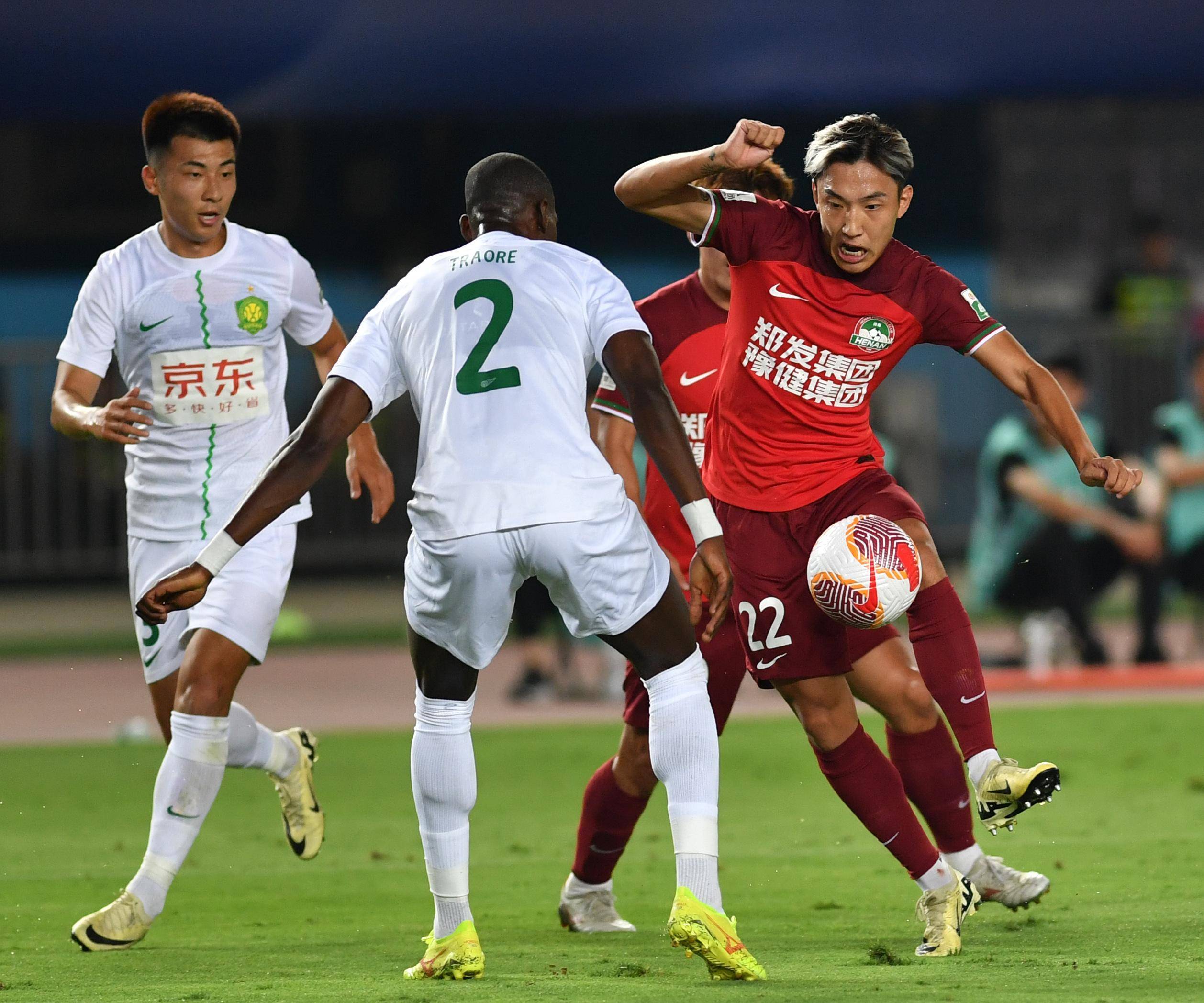 开云体育-皇家马德里训练开放日，加时末段单刀错失引欢呼，中超在即，赛季目标并未改变的简单介绍