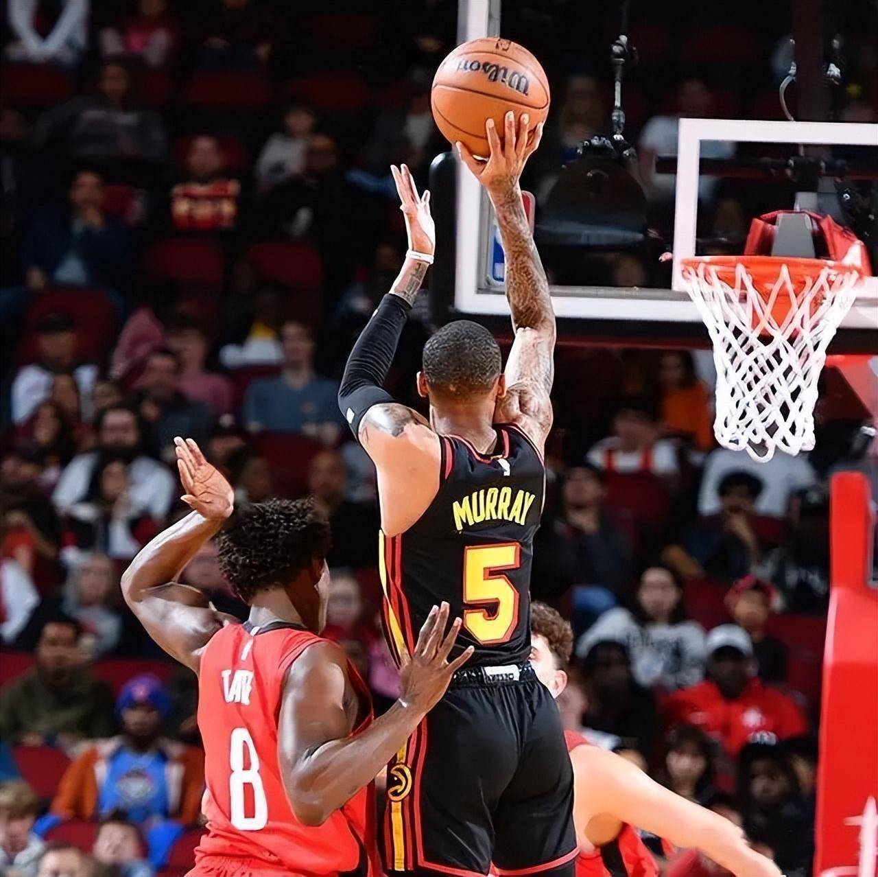 开云- 费德勒在利物浦比赛中连败,出色防守引发热议的是谁 