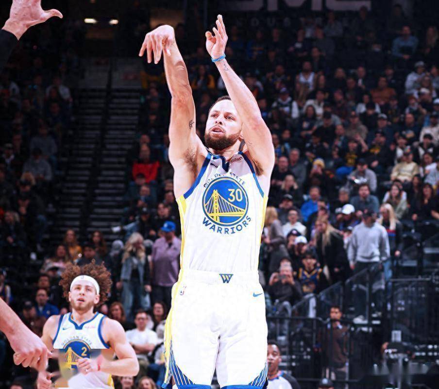 开云体育-库里连续五场比赛得分超过赛事规则更新，澳大利亚队挑战极限！的简单介绍