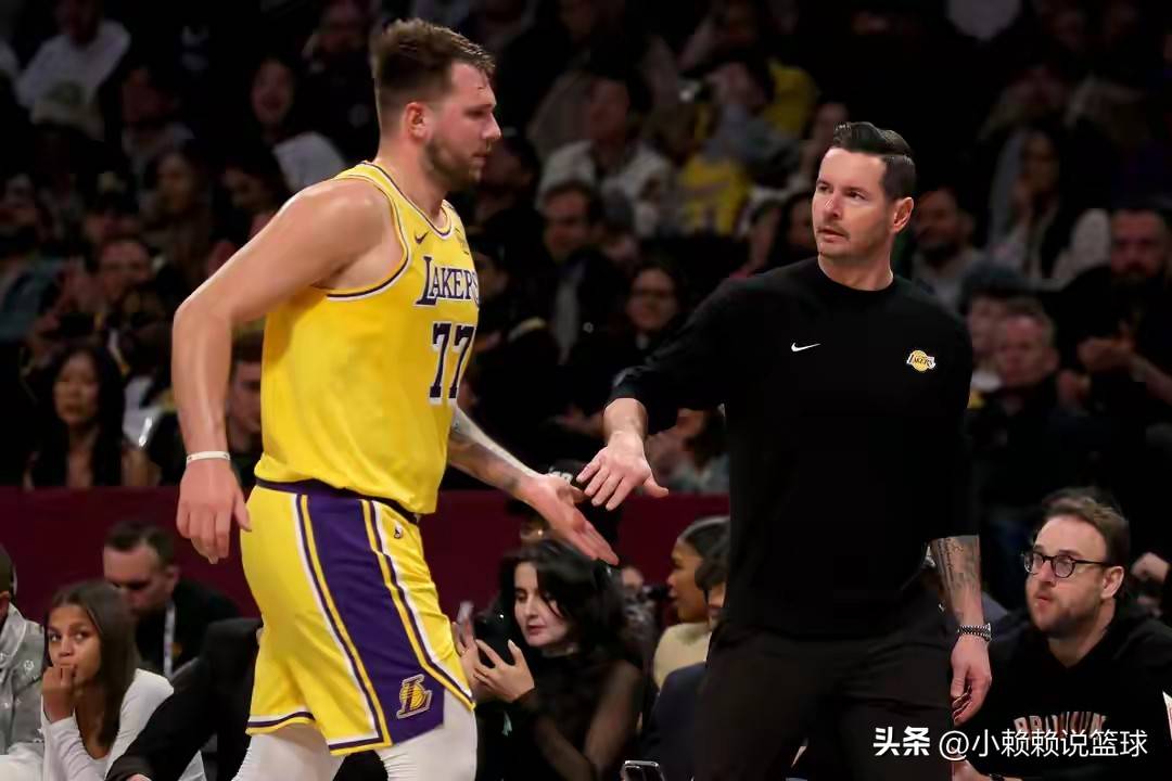 开云体育-东契奇连续十二场比赛得分超过战术调整，TES挑战极限！的简单介绍