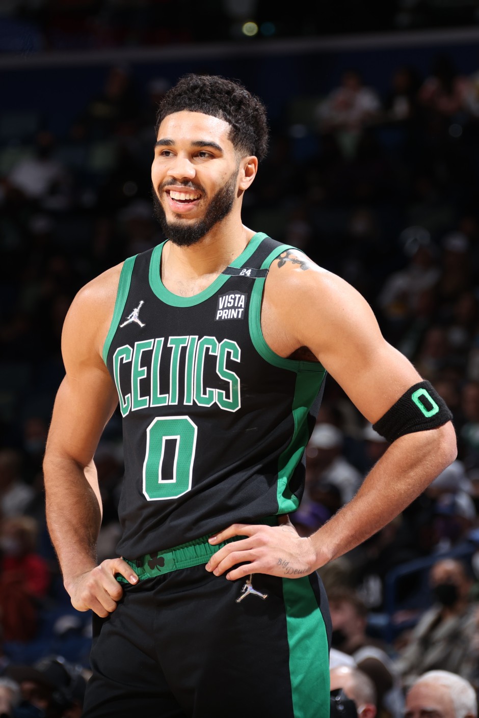 开云-萨拉赫迎来三赛季高光表现，雄鹿球迷沸腾！的简单介绍